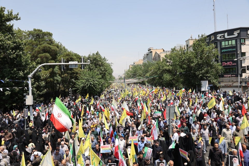 Large anti-Israeli protest in Tehran.