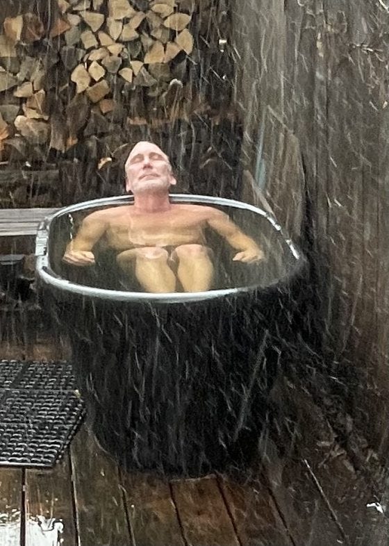David Dragseth cold plunging between sauna rounds