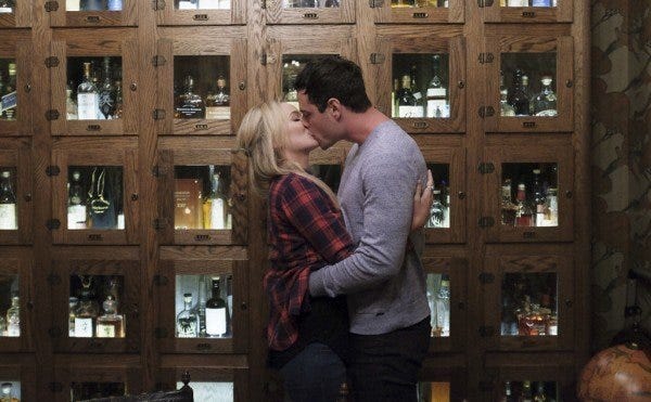 the bachelor ben higgins kissing lauren win 2016