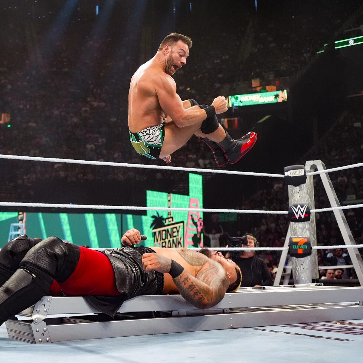 WWE Photo