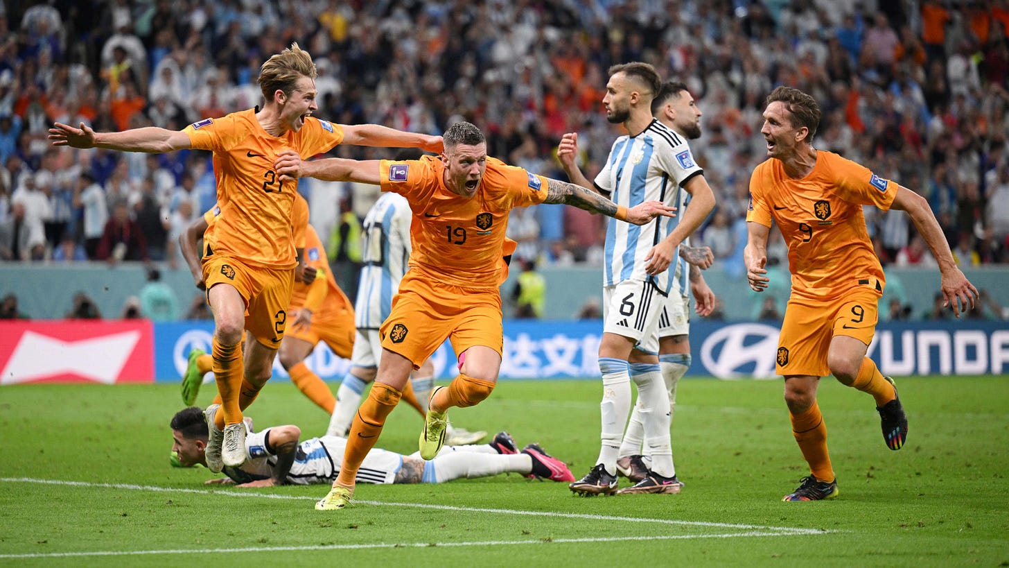 WATCH: GENIUS! Netherlands force extra time against Argentina in World Cup  quarter-final with outrageous 101st-minute free-kick routine | Goal.com