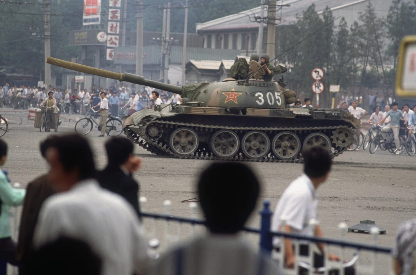 How Tanks on Tiananmen Square Defined China's Model for Control - Bloomberg