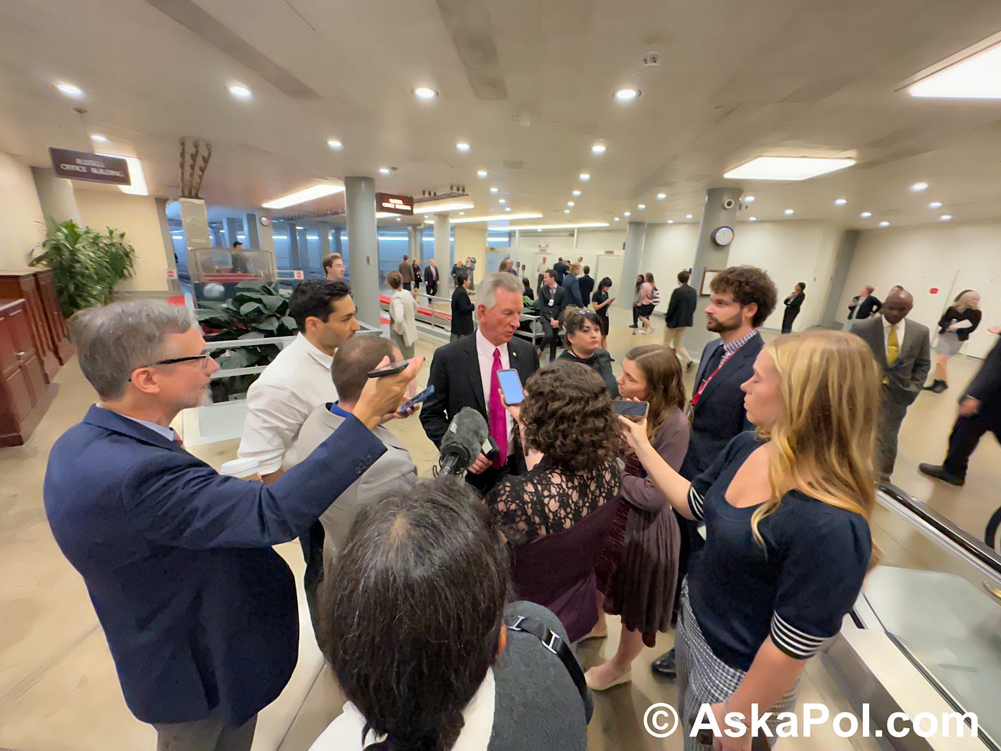 A US senator answers reporters questions in basement of US Capitol © AskaPolPolitics.com A US senator answers reporters questions in basement of US Capitol © AskaPolPolitics.com