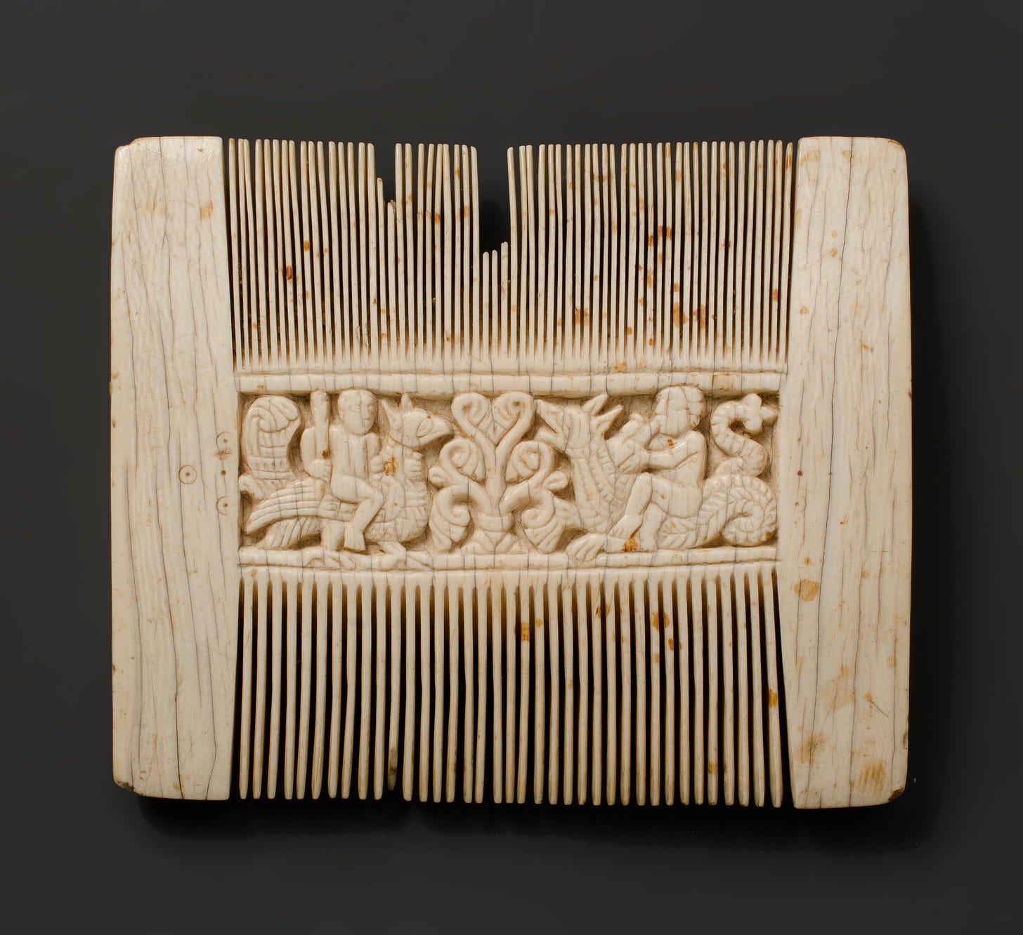 Comb with Putti and Sea Creatures, Elephant ivory, Italian