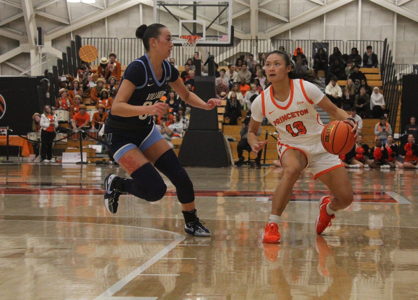 Ashley Chea handles the ball during Princeton’s win over Villanova on Nov. 13, 2024. (Photo by Adam Zielonka)