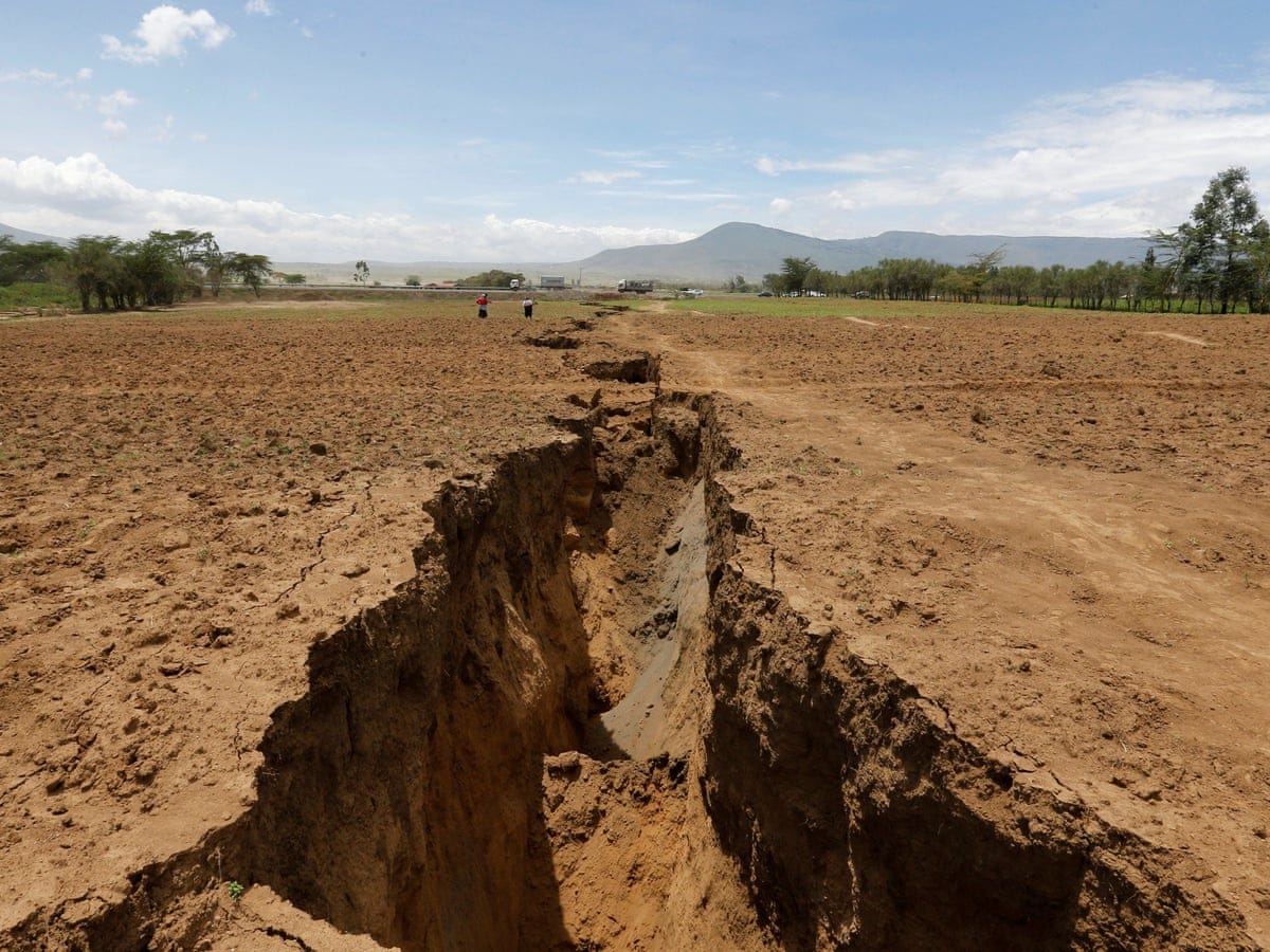 Africa is slowly splitting in two – but this 'crack' in Kenya has little to  do with it | Geography | The Guardian