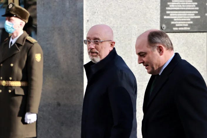 British Secretary of Defense Ben Wallace with Oleksii Reznikov