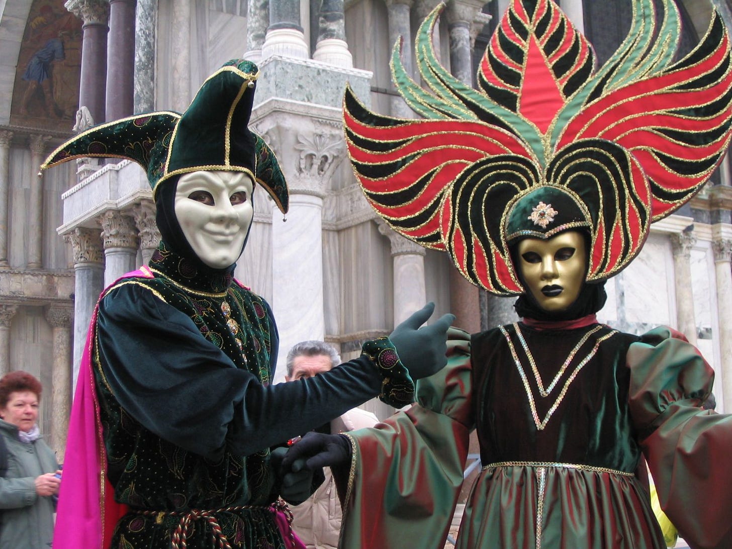 Masquerade ball - Wikipedia
