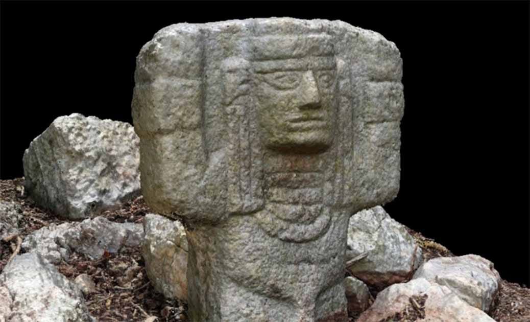 Escultura atlante que fue encontrada durante la construcción del camino hacia el nuevo tramo de Chichén Itzá. Fuente: INAH