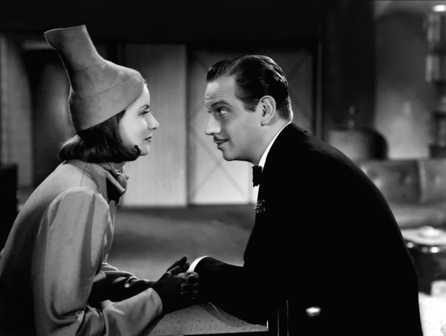 https://www.popoptiq.com/wp-content/uploads/2015/06/Ninotchka-3.jpg