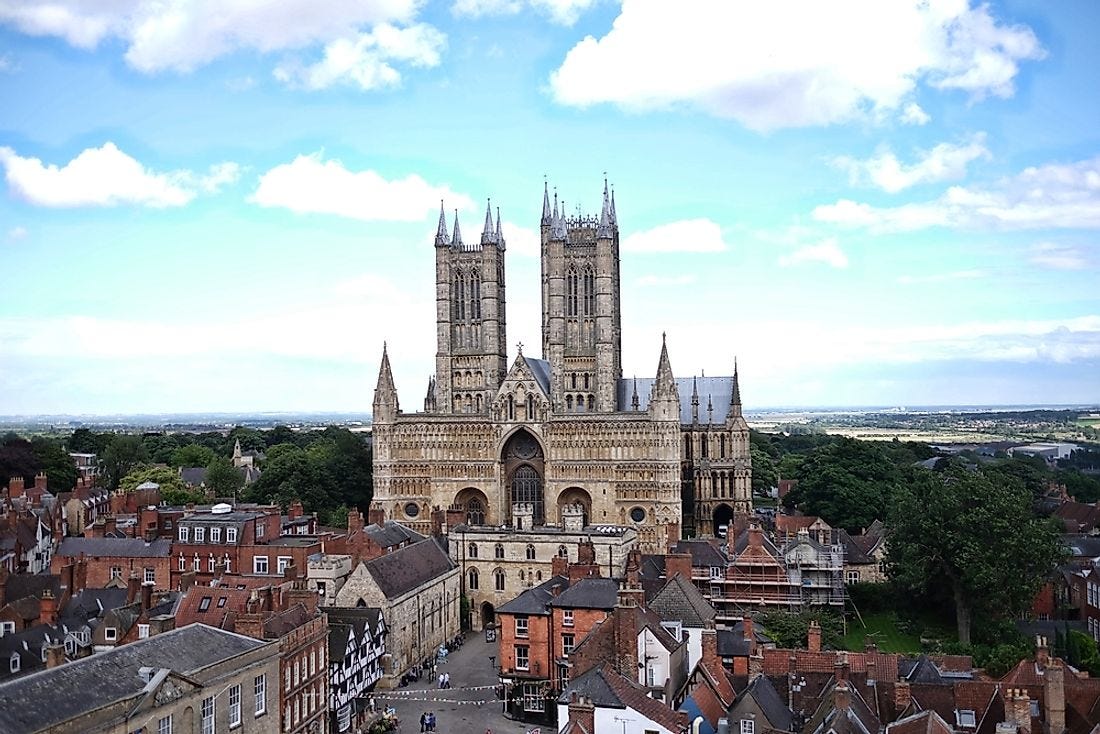 Lincoln Cathedral - Notable Cathedrals - WorldAtlas