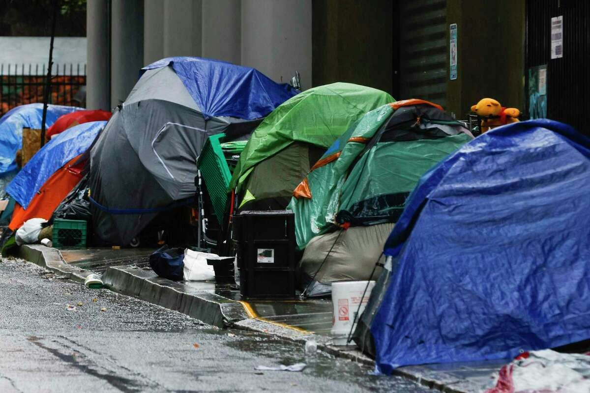 San Francisco residents remain frustrated over the visibility of the homelessness crisis, despite that the city saw a 15% reduction in unsheltered homelessness over the last three years, a period when most of the state saw an increase. 