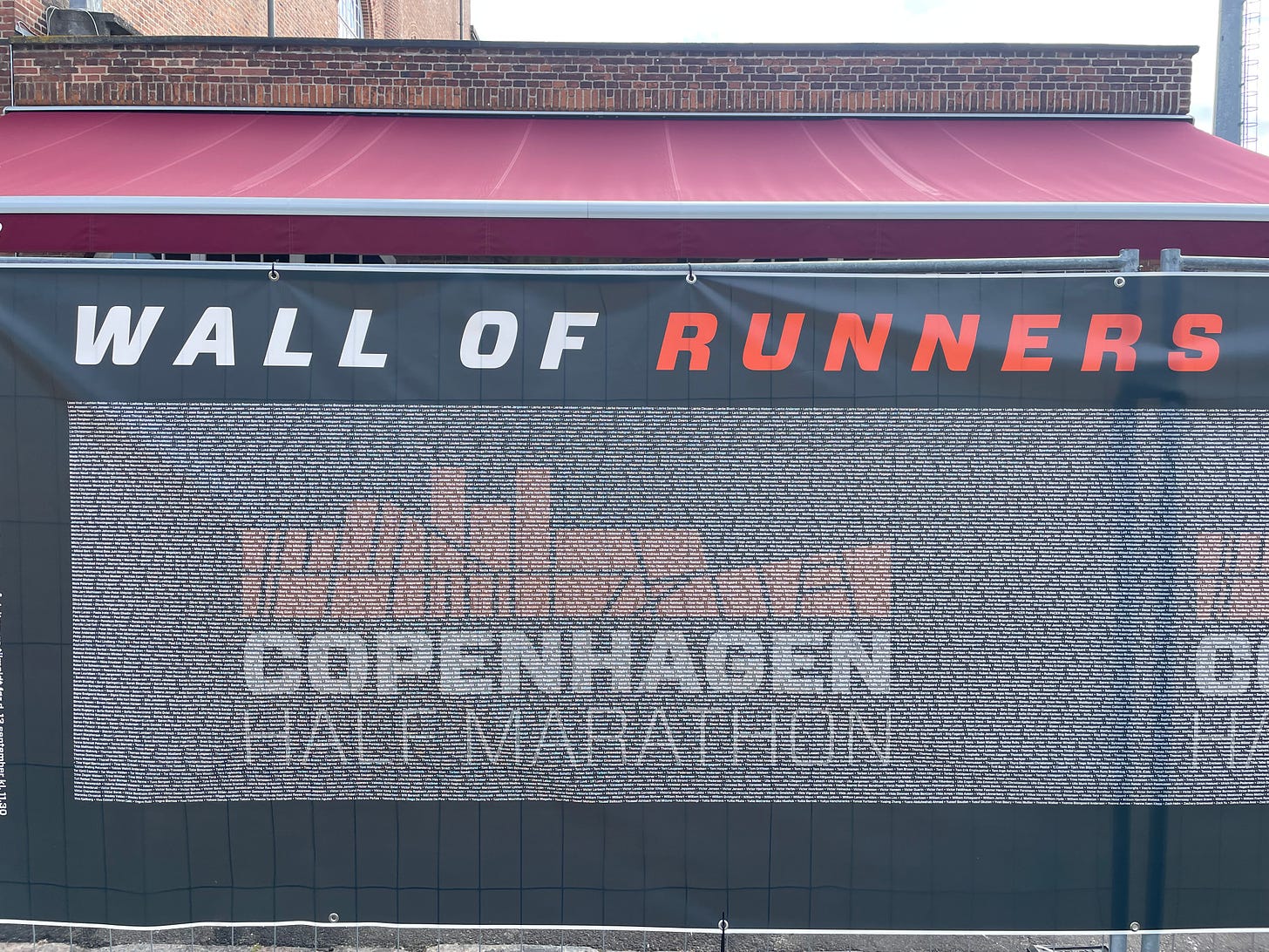 Wall of runners at Copenhagen Half Marathon