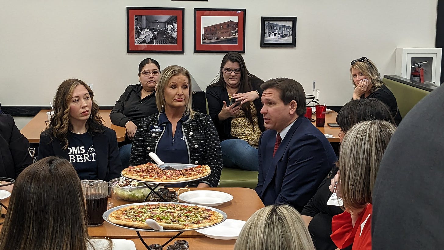 Jonathan Oosting on Twitter: "Florida Gov. Ron DeSantis met with some  officials at the Mackinac Center for Public Policy and is now greeting  supporters at Pizza Sam's in Midland https://t.co/HFyhQGn7lo" / Twitter