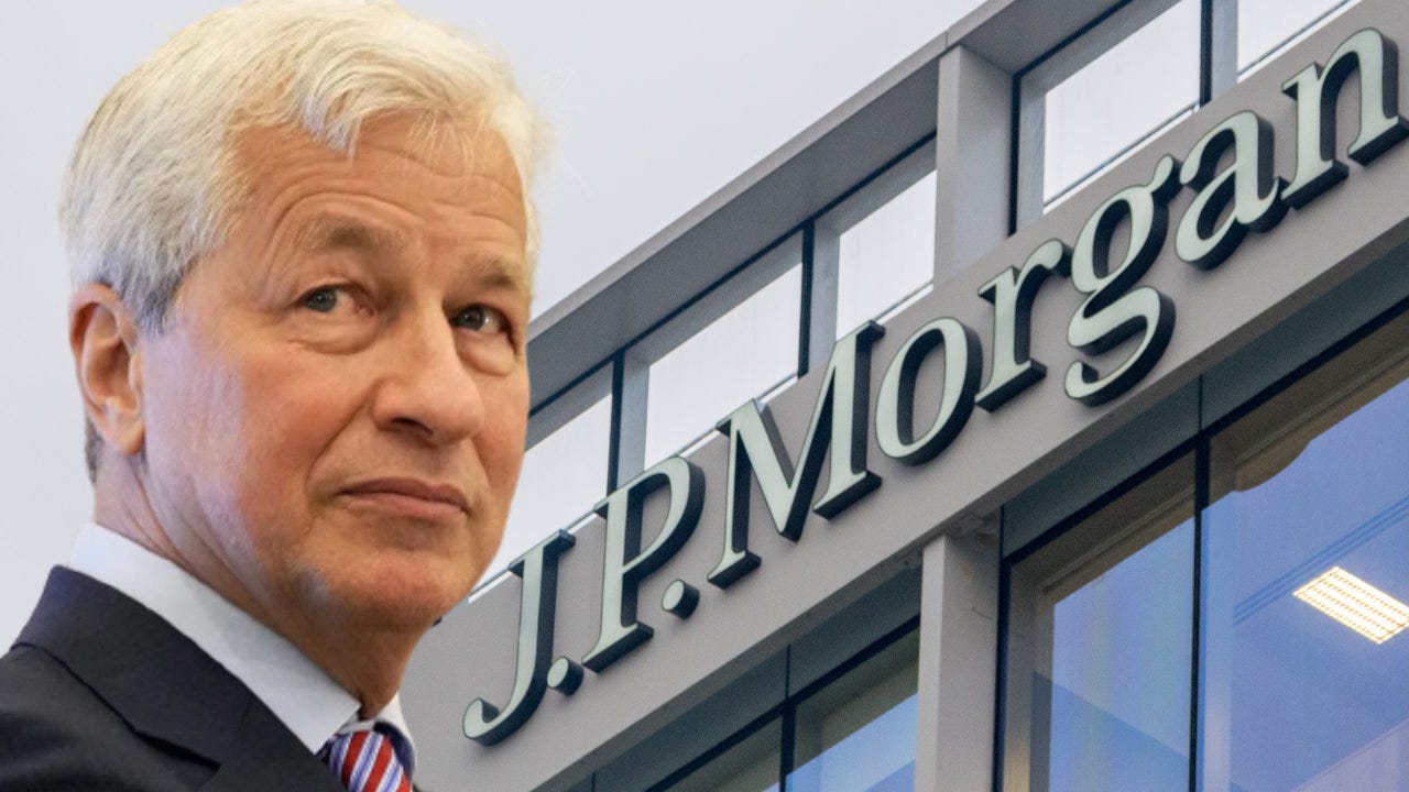 JPMorgan CEO: Bitcoin Has No Intrinsic Value, Regulators Will 'Regulate the  Hell out of It' – Regulation Bitcoin News