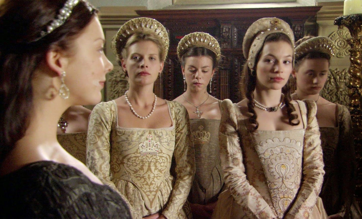 Historical dresses, Lady in waiting, Anne boleyn