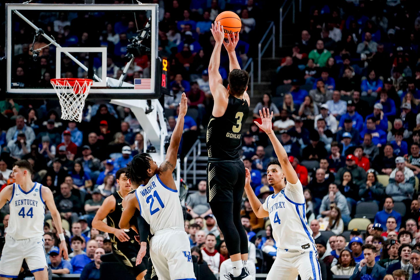 Gohlke puts Oakland on the map as Kentucky's March woes continue | NCAA.com