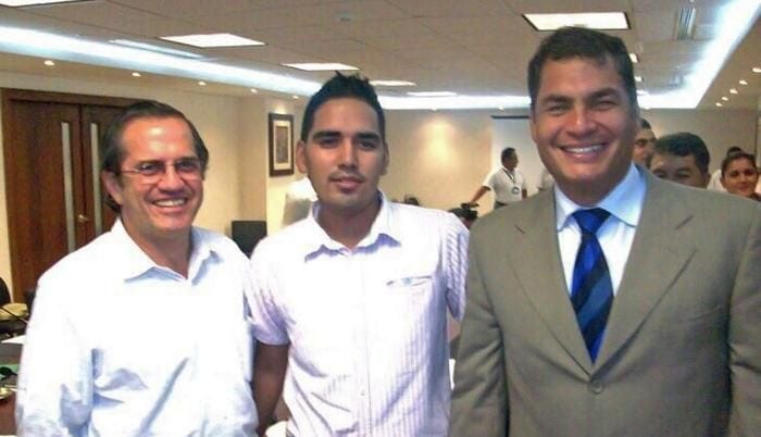 Ricardo Patiño, entonces canciller de Ecuador, Leandro Norero y el ex presidente Rafael Correa en 2009 (Expreso)
