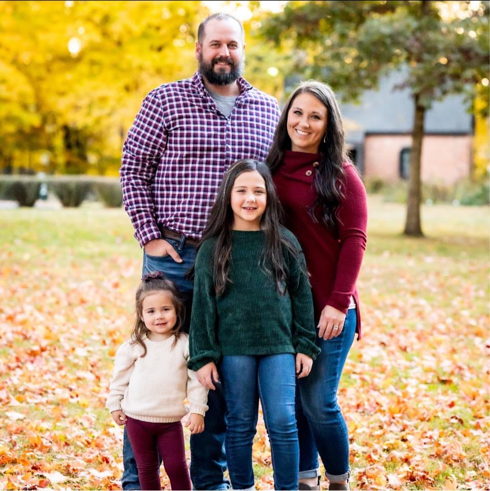 Ashley Summers and her husband and two daughters.