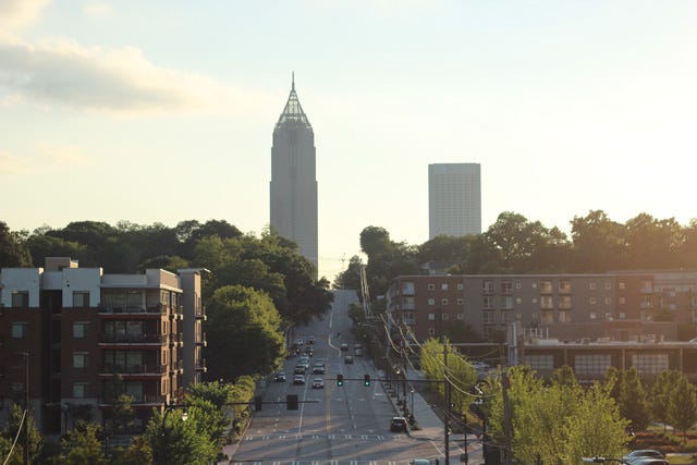 File:View from the Atlanta Beltline (18315314590).jpg - Wikimedia Commons