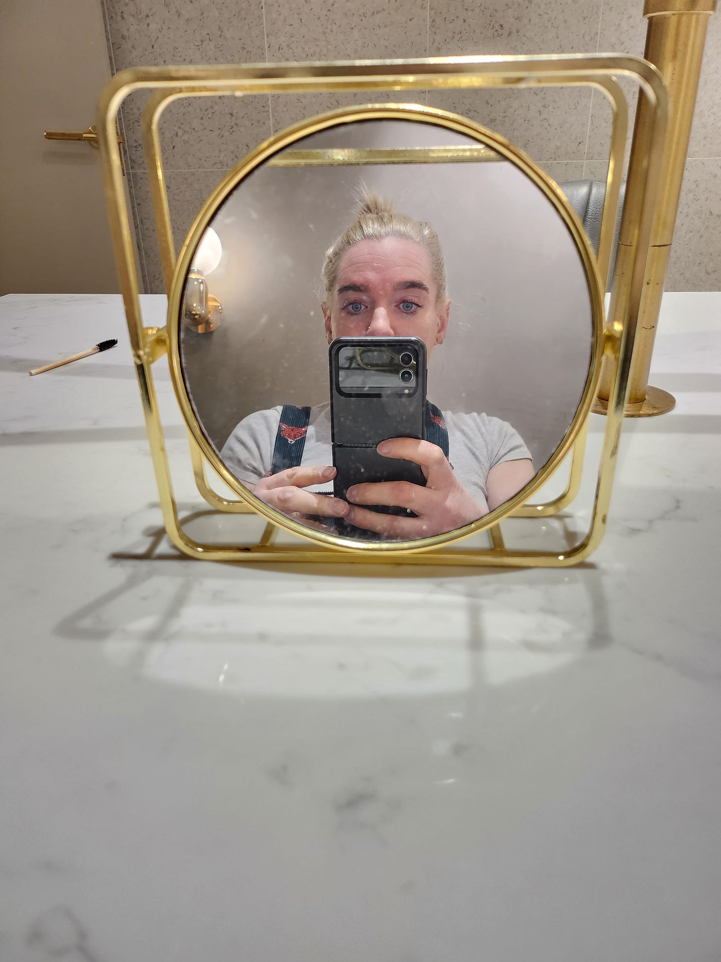 Mirror selfie that shows my brows by Kath and bleach job by Louise
