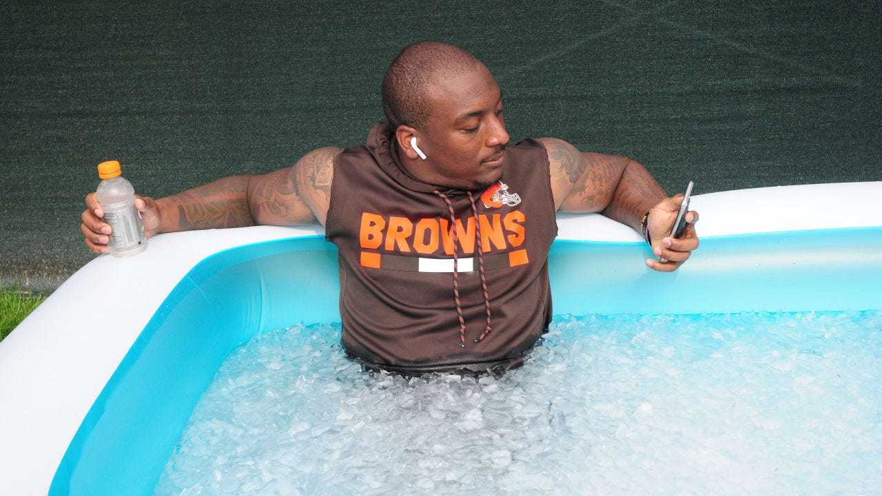 The science behind the cold tub, a chilling but important ritual for Browns  players