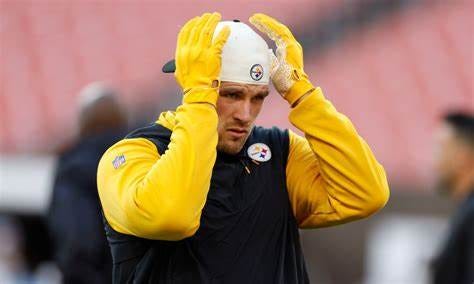 Steelers LB T.J. Watt answers uncomfortable question…