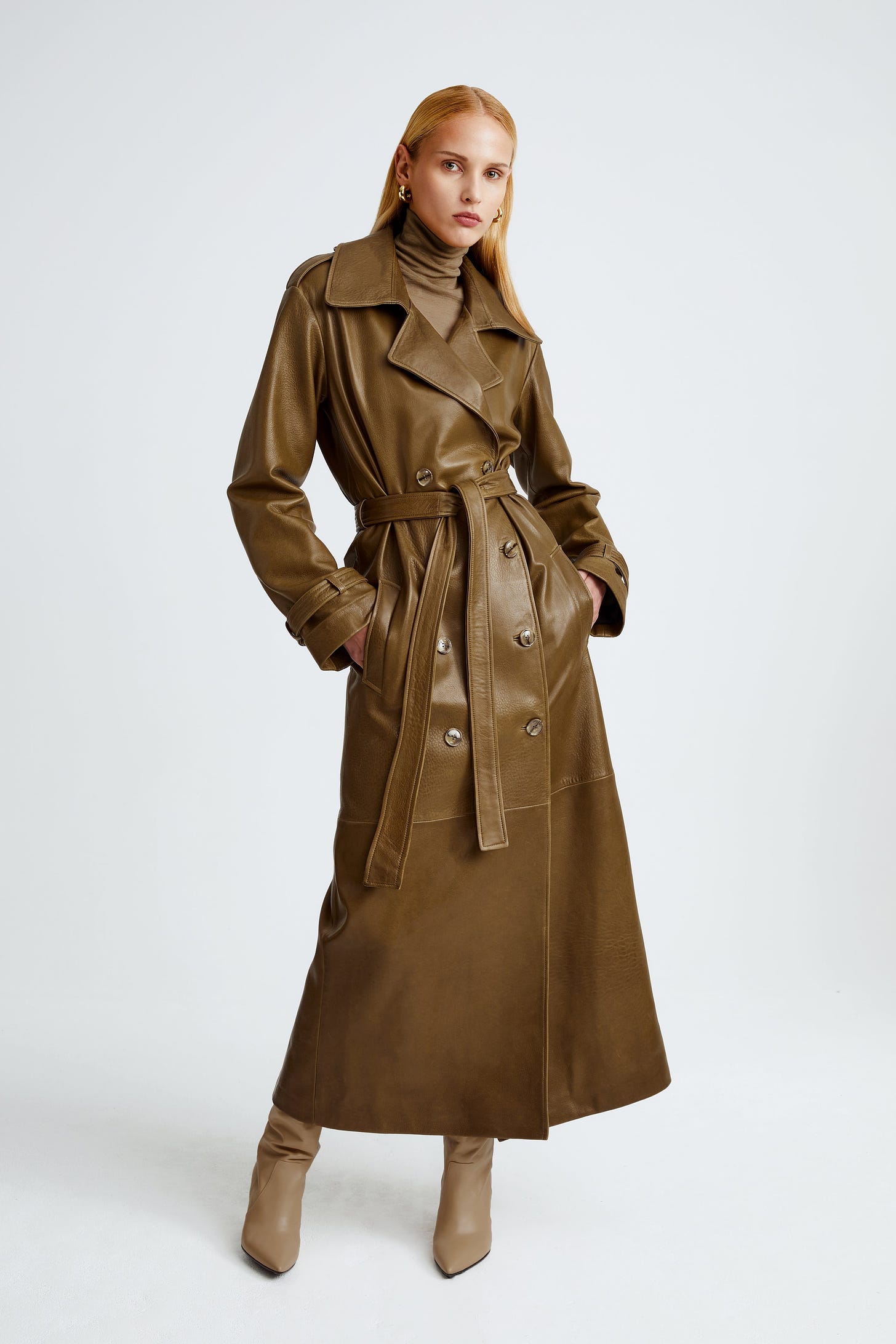 The Haya zeytoun double-breasted long leather trench front
