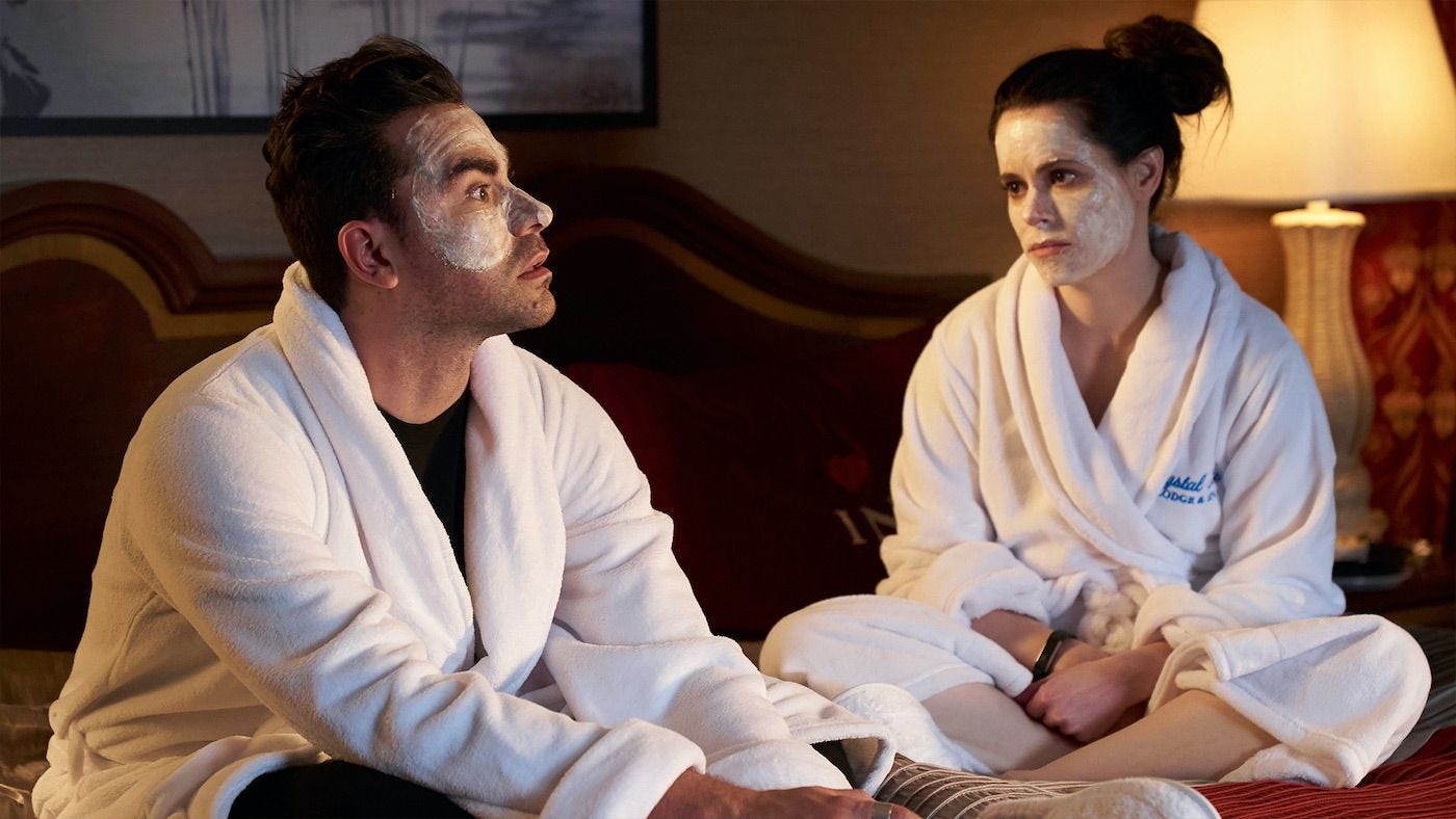 Schitt's Creek: Why David and Stevie's Friendship Is A Great Love Story
