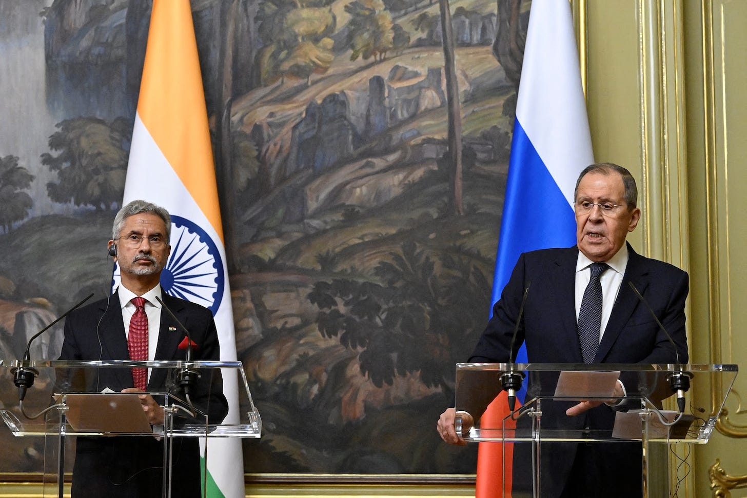 Russian Foreign Minister Sergey Lavrov Indian External Affairs Minister S. Jaishankar hold a joint press conference  in Moscow on Dec. 27.