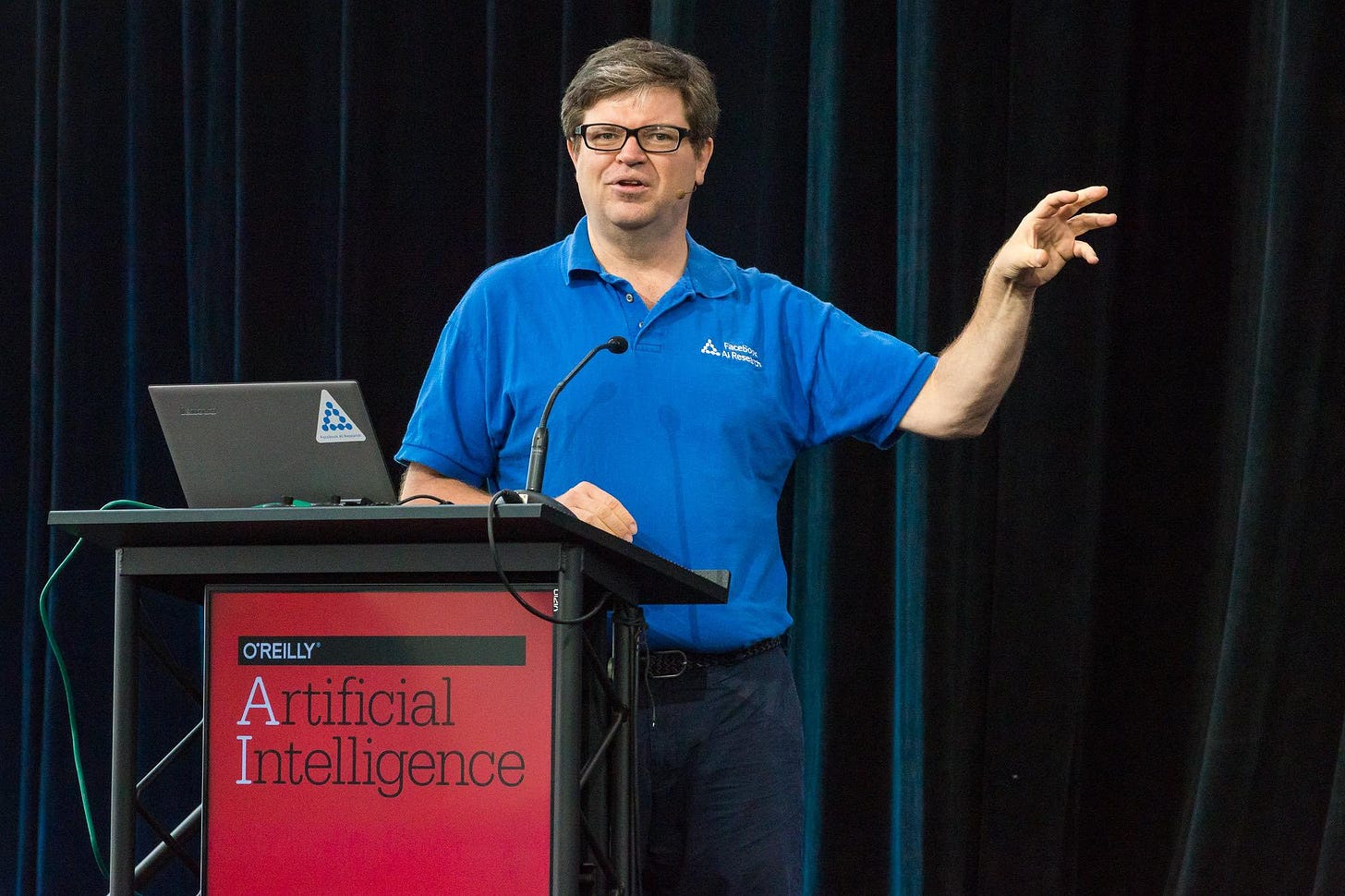 Yann Le Cun : « D’ici cinq ans, plus personne n’utilisera un modèle tel que ChatGPT »