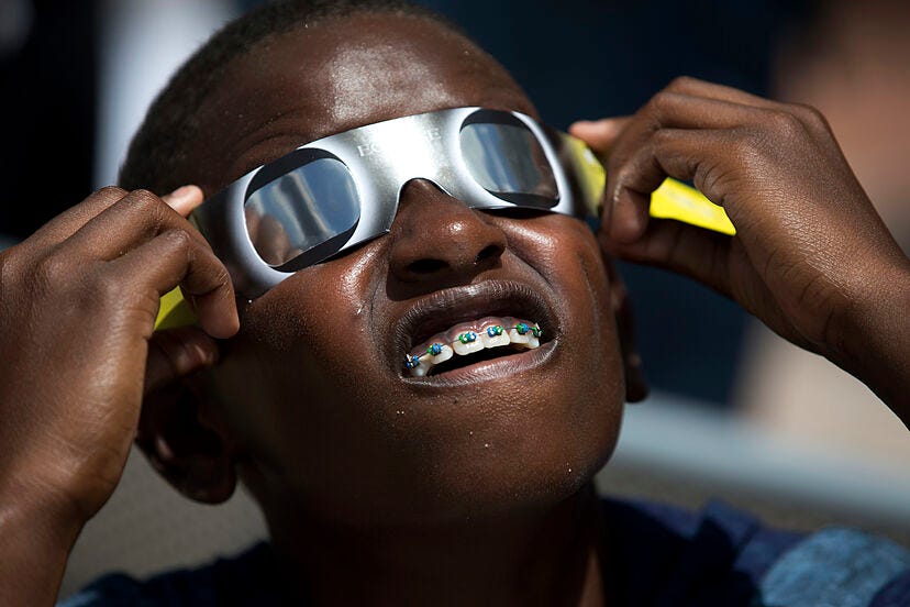 Eclipse Glasses: What kind of glasses do you need for the eclipse? | Marca