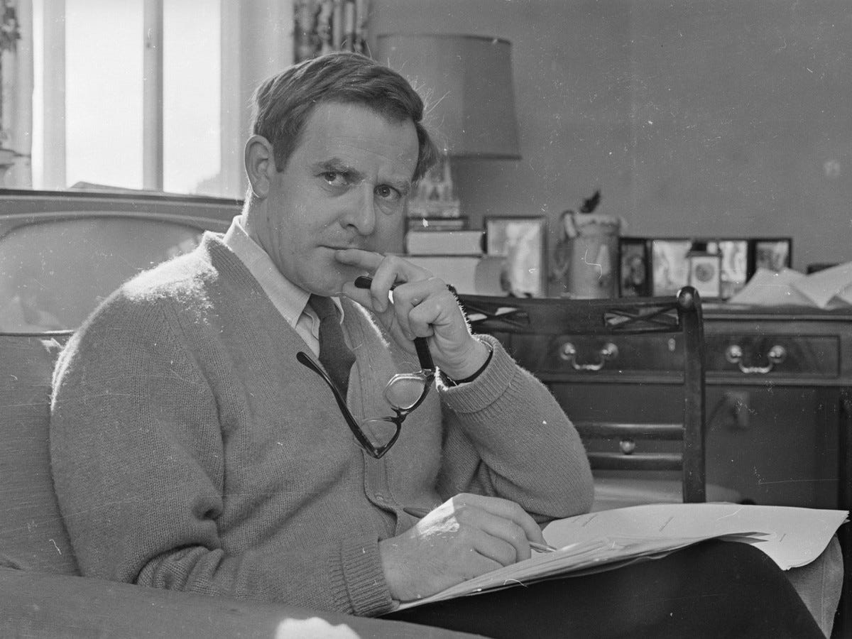 John le Carré Taught the English About England - The Atlantic