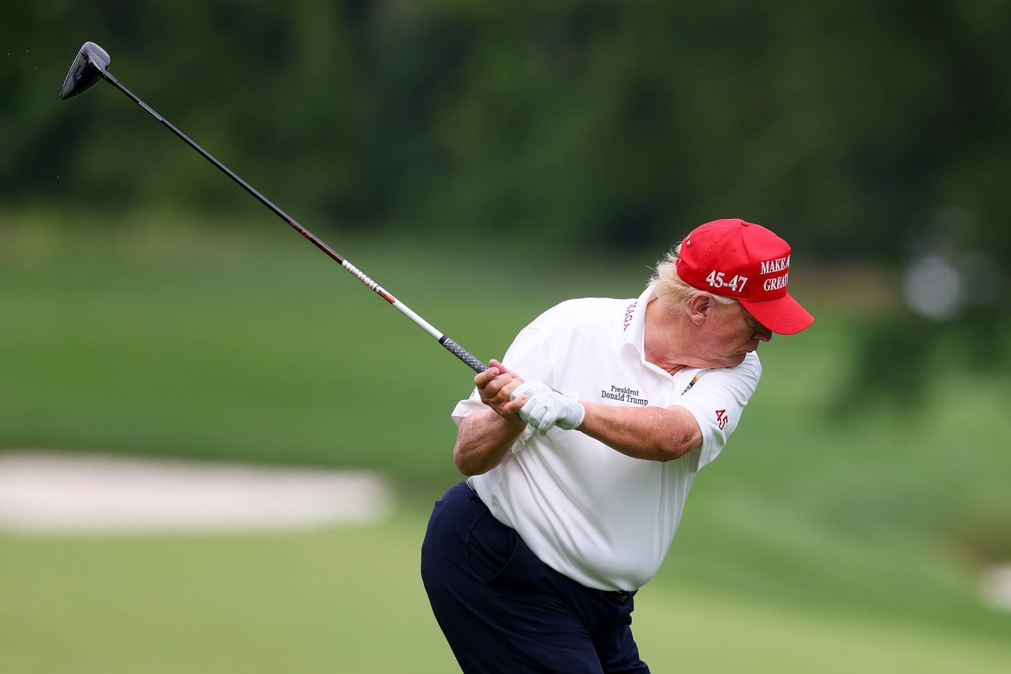 Trump, Notorious Golf Cheat, Claims He Beat Phil Mickelson's Score