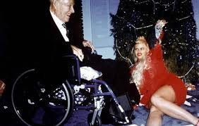 anna nicole smith celebrating christmas in 1994 with j. howard marshall and  her son daniel ♡ it's time of year! have you been naught... | Instagram