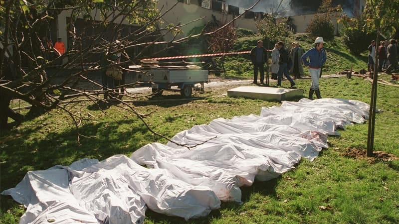 The bodies discovered in the mass grave of Cheiry (Switzerland), on October 5, 1994.