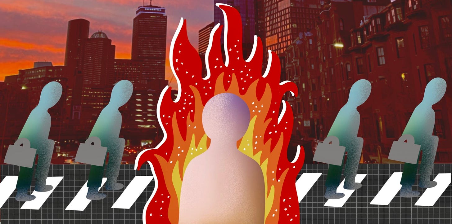 Au premier plan la silhouette d'un personnage est seul au milieu de flammes, derrière lui des silhouettes portant des malettes marche en fil dans la ville.