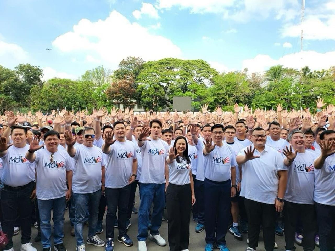 Quezon City Mayor Joy Belmonte and Vice Mayor Gian Sotto lead the 10,000 men in their pledge against violence against women in this undated contributed photo.