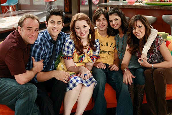 wizards of waverly place paranormal sitcoms  | rmrk*st | Remarkist Magazine