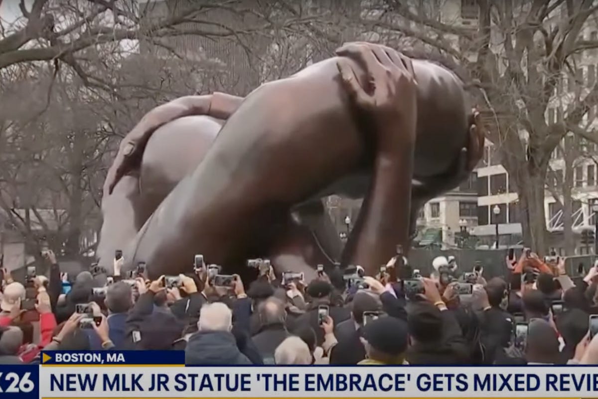 Megyn Kelly Can't Look At New MLK Sculpture Without Seeing Big Black Wanger