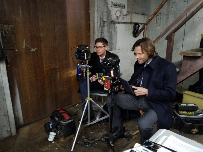 jensen ackles glasses directing supernatural brendan taylor with jared