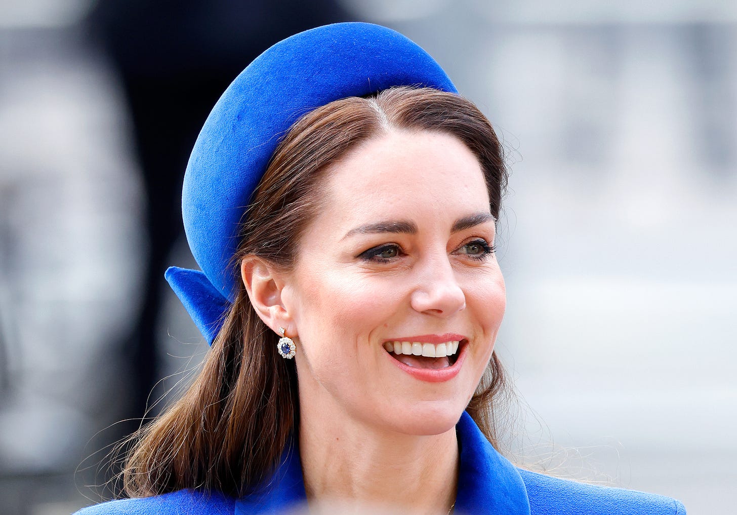 kate middleton wearing blue at commonwealth day service