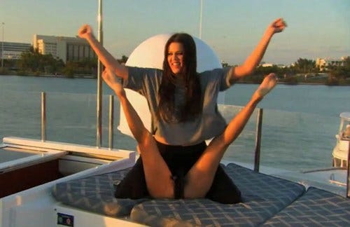 khloe kardashian with kim showing laser hair removal 2014