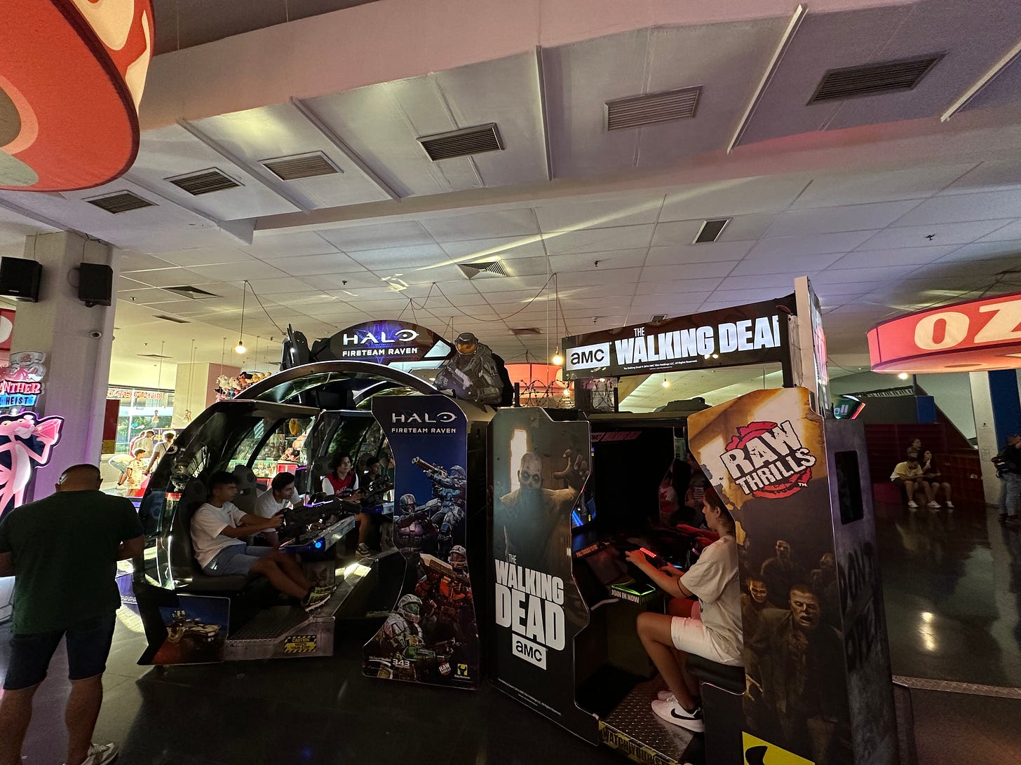 La máquina brutal de Halo junto a la de The Walking Dead