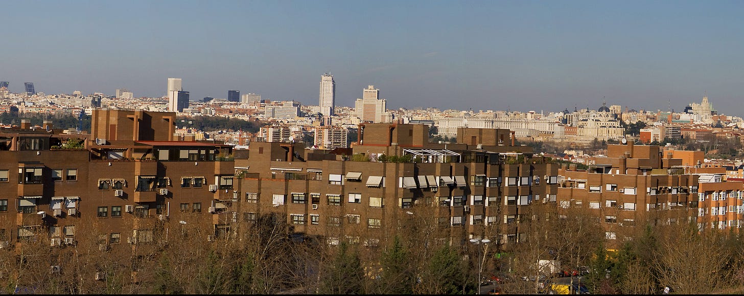 File:(Los Cármenes) Panorámica de Madrid desde mi barrio (2304790777)  (cropped).jpg - Wikimedia Commons