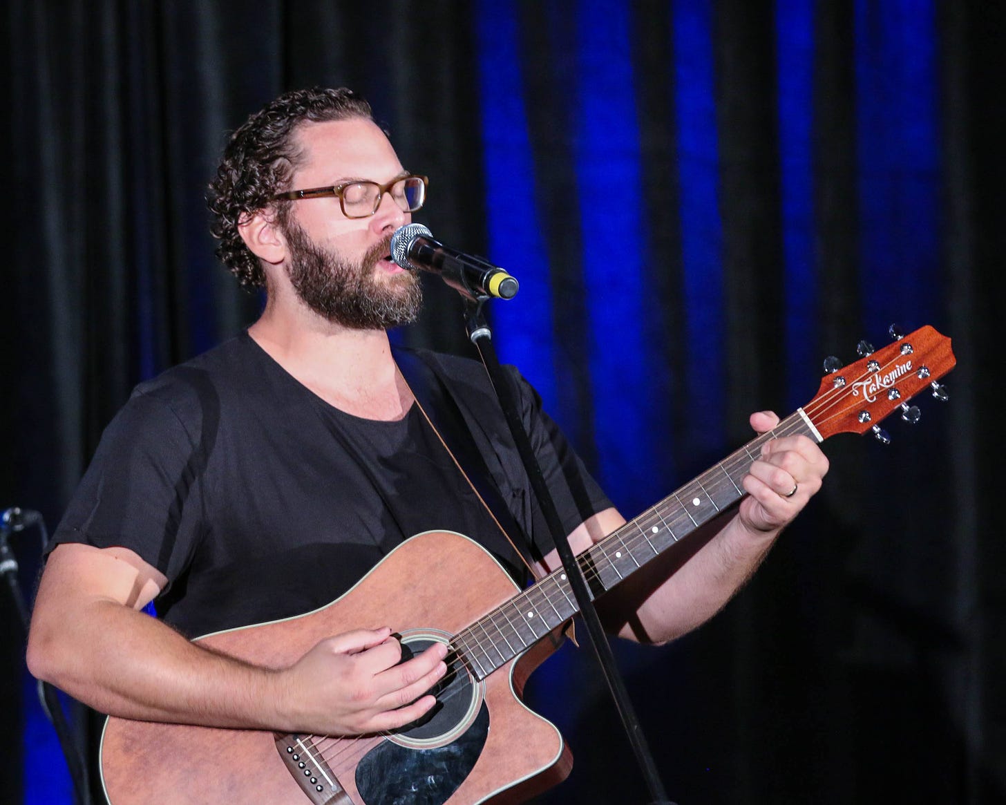 jason manns supernatural music playing