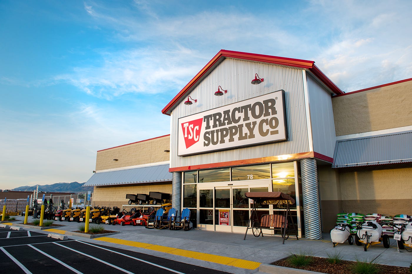 Tractor Supply Company - Newsroom - Media Gallery