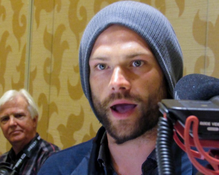 jared padalecki talks sam leadership role in supernatural season 14 with dean