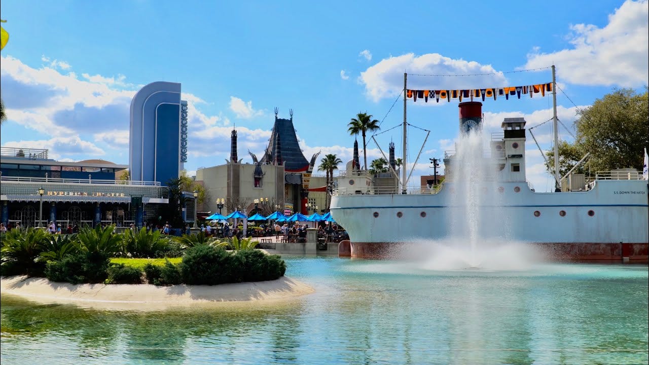 Disney's Hollywood Studios Echo Lake Sights & Sounds in 4K | Walt Disney  World Orlando Florida 2022 - YouTube