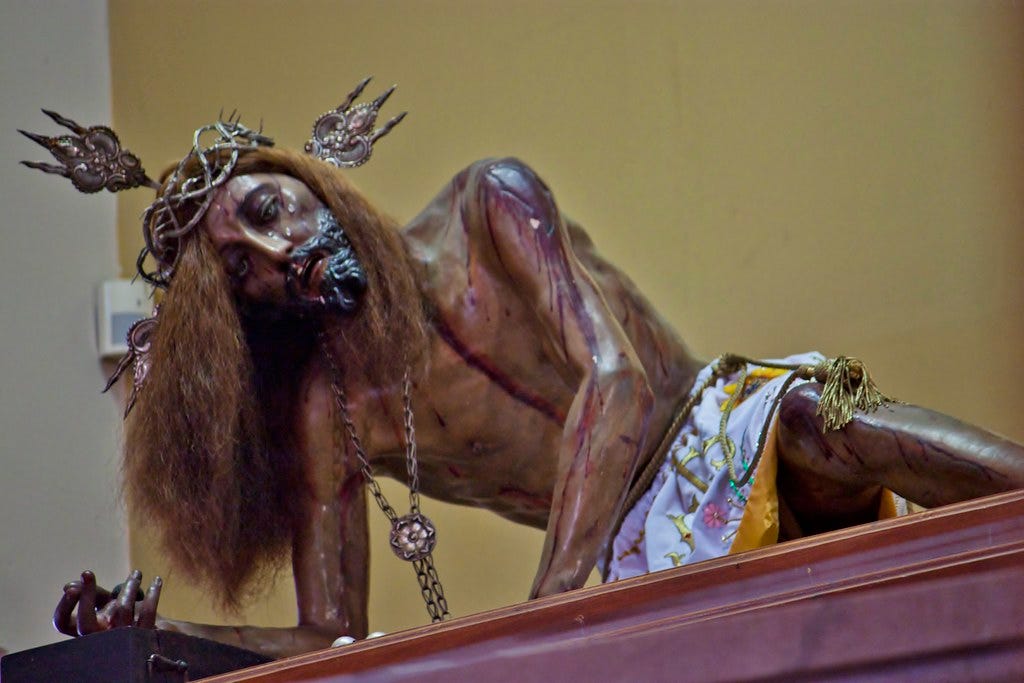 Señor Caído | The 'Fallen Christ' statue within the church a… | Flickr